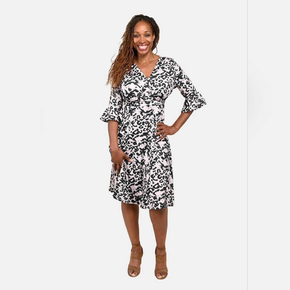 NEW NWT Tamsy Black & White Tropical Dress 3XL